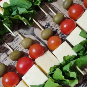 Brocheta Fria Salada 25 Unidades